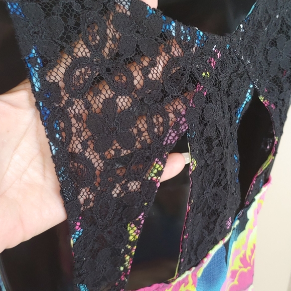 ☀Sale 4 for $20☀                                Candies Summer Top - Picture 5 of 8